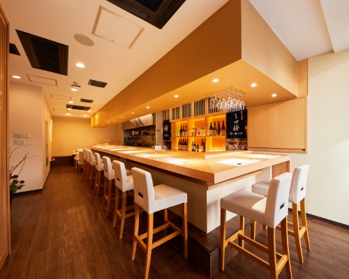 9-Course Seasonal Kaiseki with Clay-Pot Rice, Fresh Sashimi, and Premium Meat Selections