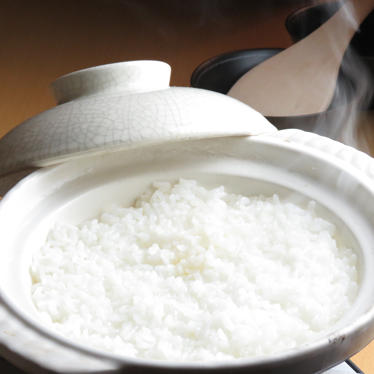 9-Course Seasonal Kaiseki with Clay-Pot Rice, Fresh Sashimi, and Premium Meat Selections