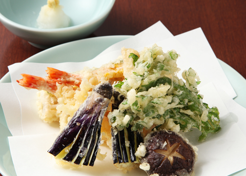 8-Course Seasonal Kamameshi Kaiseki with Sashimi in Shinjuku, Tokyo