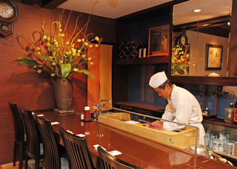 8-Course Seasonal Kamameshi Kaiseki with Sashimi in Shinjuku, Tokyo