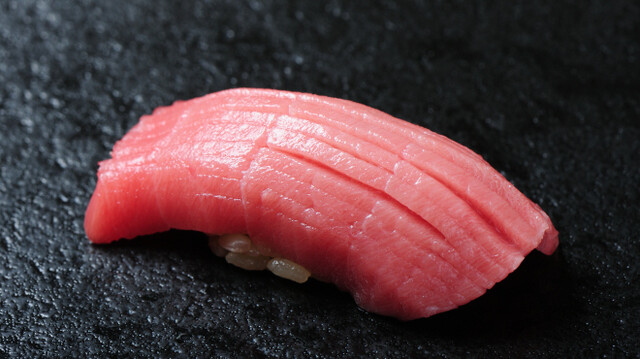Premium Omakase – 10-Piece Sushi Kaiseki with Maguro (Premium Tuna) Tasting