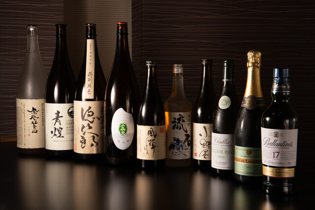 Premium Omakase – 10-Piece Sushi Kaiseki with Maguro (Premium Tuna) Tasting