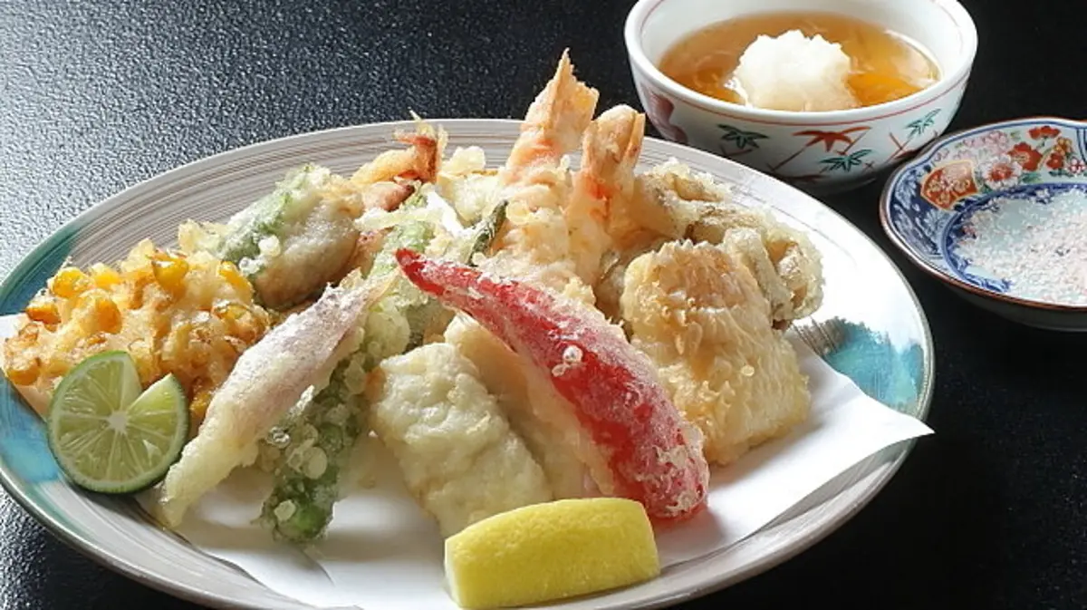 8-Course Kyoto Kaiseki with Seasonal Tempura and Handmade Soba